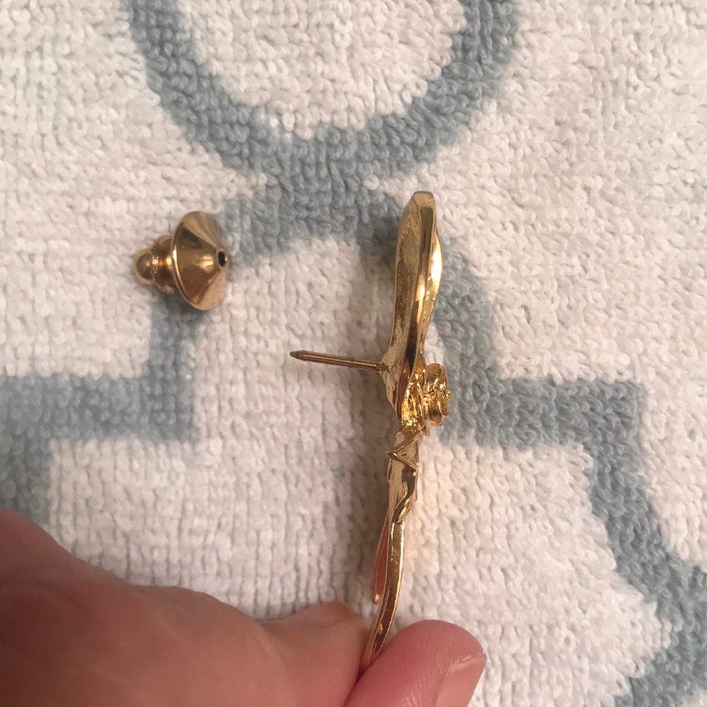 🌺 Avon Breast Cancer Ribbon Pin - Picture 4 of 4